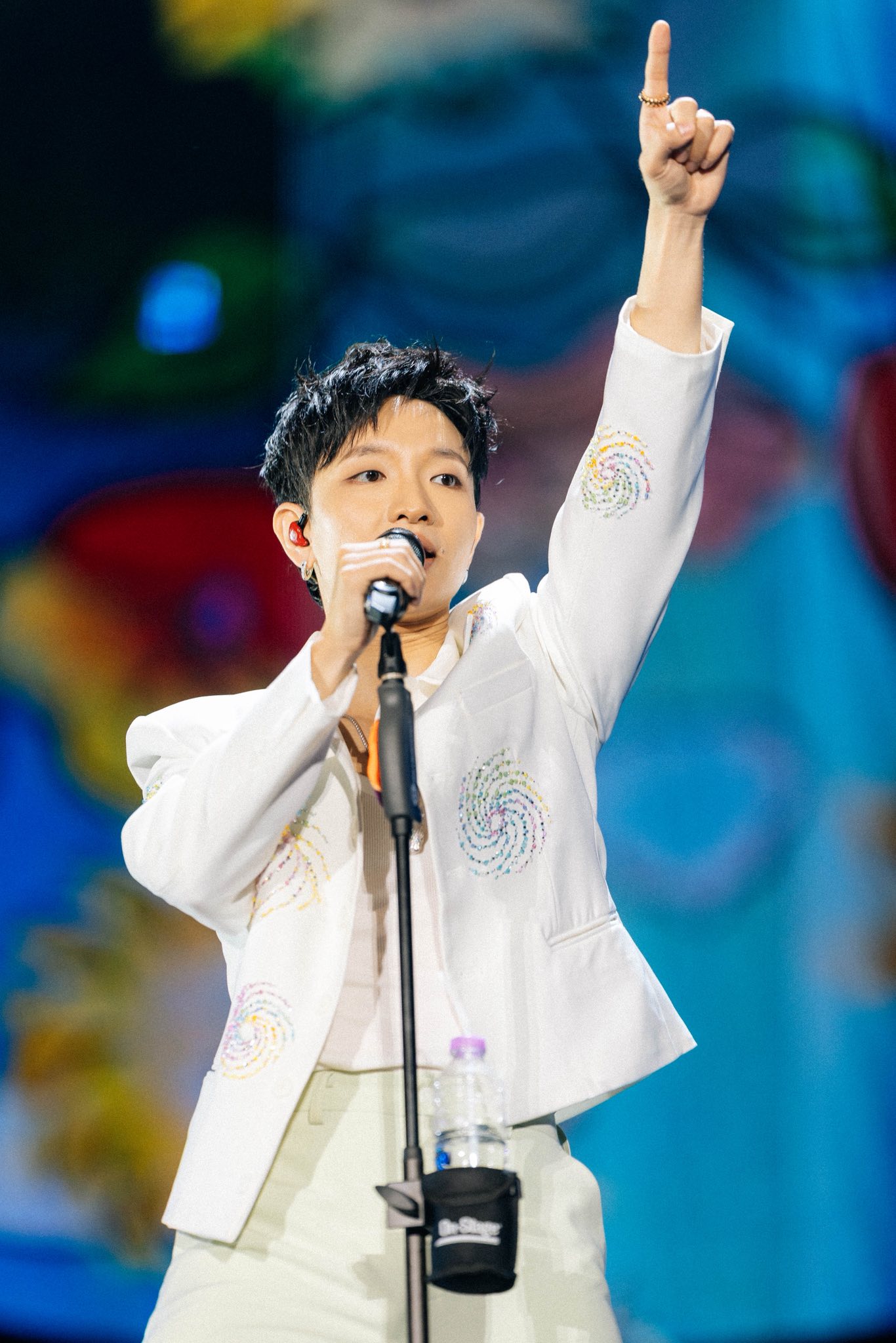 Khán giả than thở loạt trải nghiệm bất ổn trong concert Hoàng Dũng, chỉ ra điểm gây thất vọng nhất