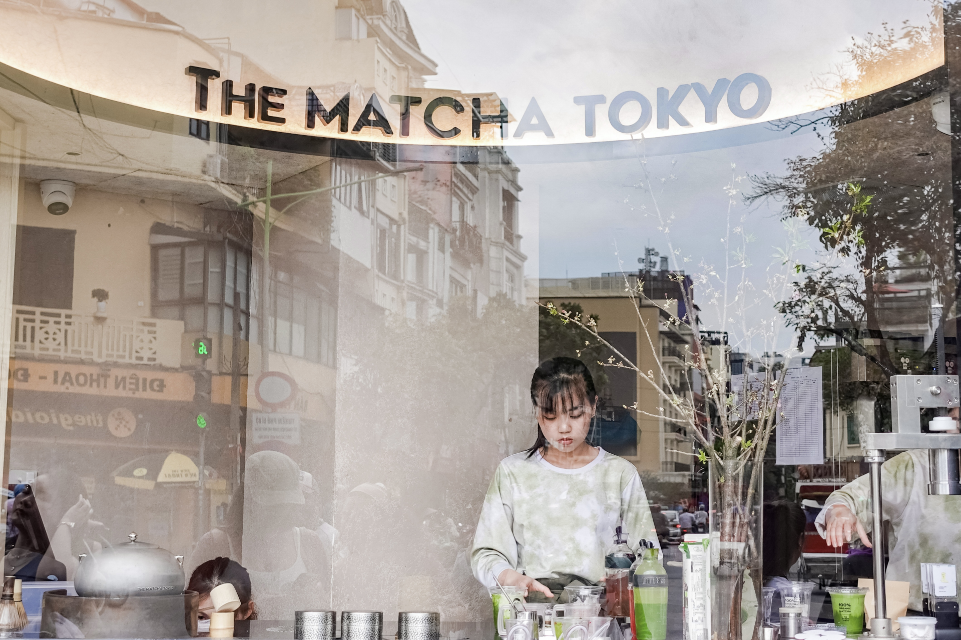 Hàng matcha đắt nhất nhì Việt Nam cân từng viên đá khi pha chế, tháng nào cũng có chuyên gia về kiểm tra