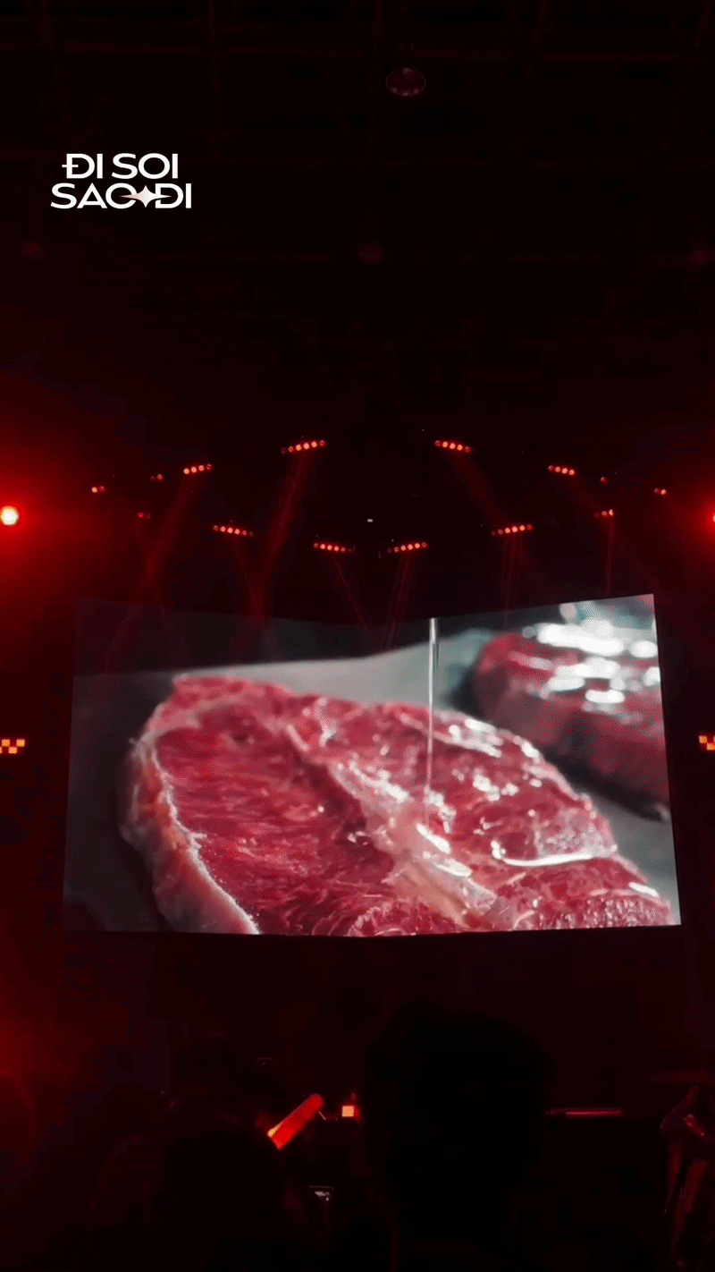 Jun Phạm nấu ăn nhưng hành động lại khiến netizen có không ít suy nghĩ 