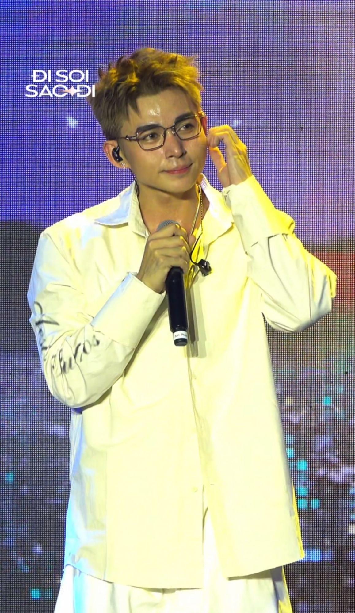 Jun Phạm tại buổi showcase J-UNZIP 2026