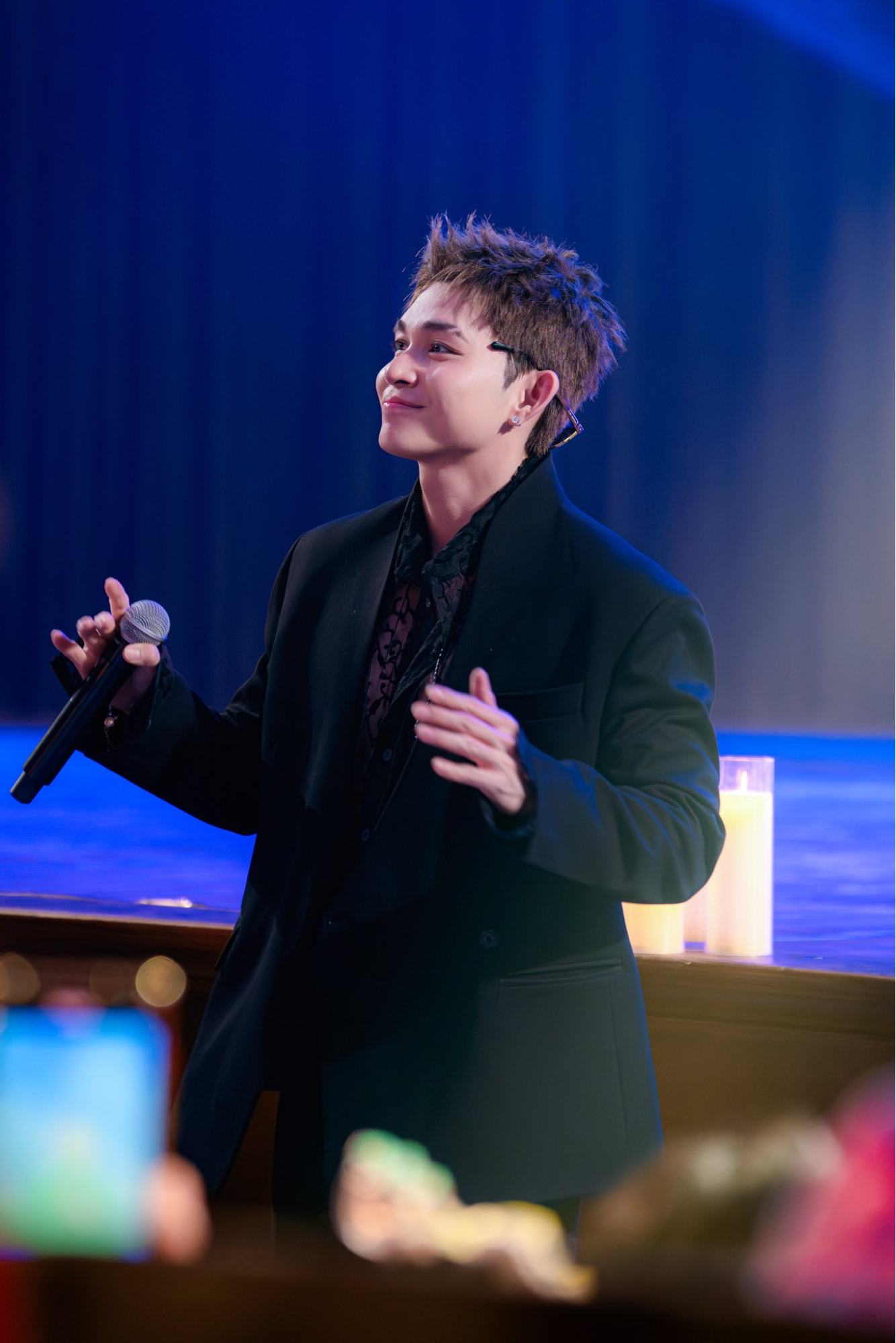   Jun Phạm góp phần cứu sống hàng trăm em nhỏ thông qua các hoạt động đấu giá   