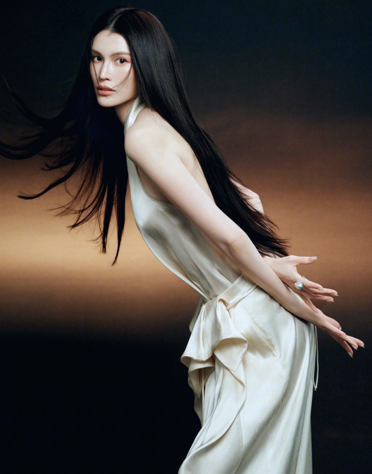 Dáng vóc khó tin sau 5 tháng sinh con của thiên thần Victoria's Secret: Là đã có lần sinh đẻ nào chưa?