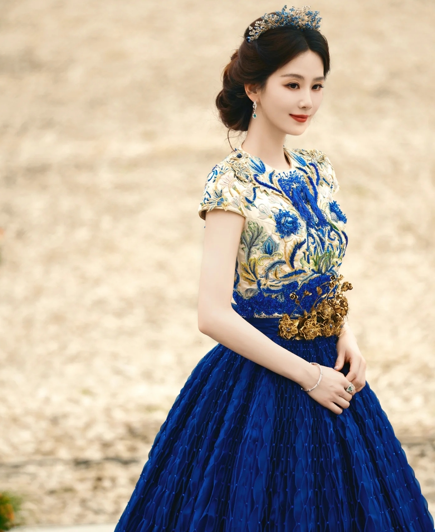 Lưu Thi Thi đẹp dịu dàng, có khí chất quý tộc bẩm sinh