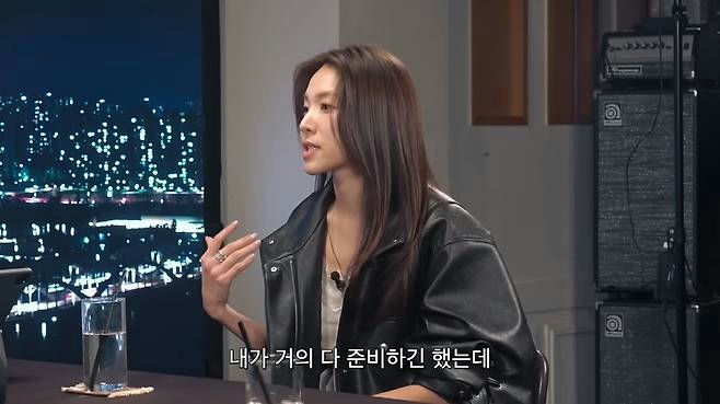 Choi Mina Sue thừa nhận cô đi mượn trang phục, phụ kiện hàng hiệu từ mẹ và nhiều người quen. Ảnh: Koreaboo