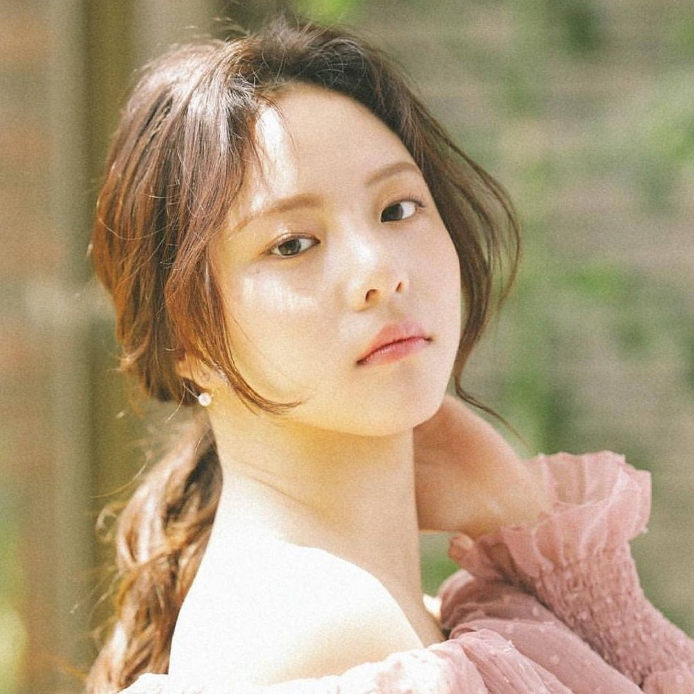 Lee Yeol Eum bắt đầu sự nghiệp từ sớm nhưng chững lại sau scandal. Ảnh: Koreaboo