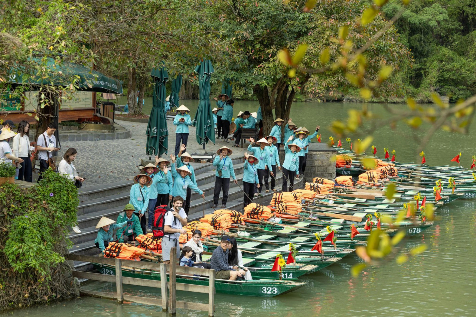 (Ảnh: Di sản Tràng An)