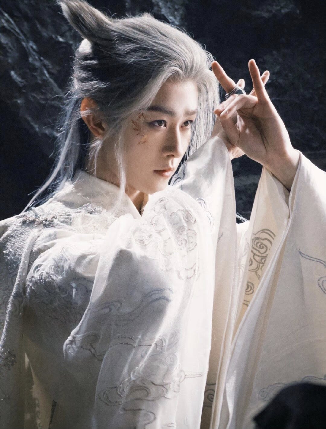 Sắp có 1 phim Trung Quốc dở đến mấy vẫn đầy người xem: Nhan sắc nâng tầm kịch bản, chê gì cũng được trừ visual