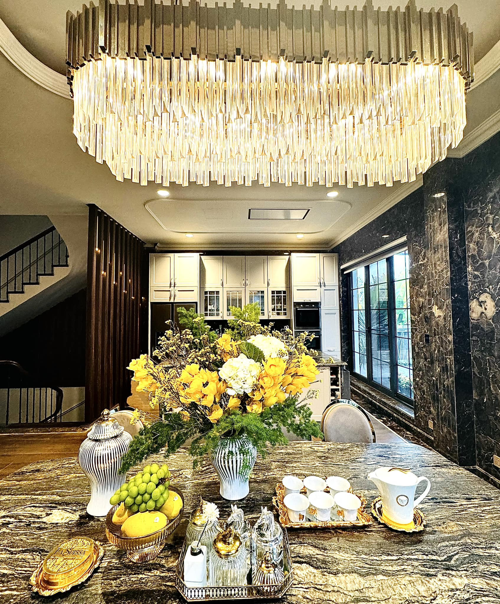 Nữ diễn viên giàu nhất miền Bắc: Tự nhận có sugar daddy bao nuôi, ở biệt thự 60 tỷ, kim cương nhiều vô kể