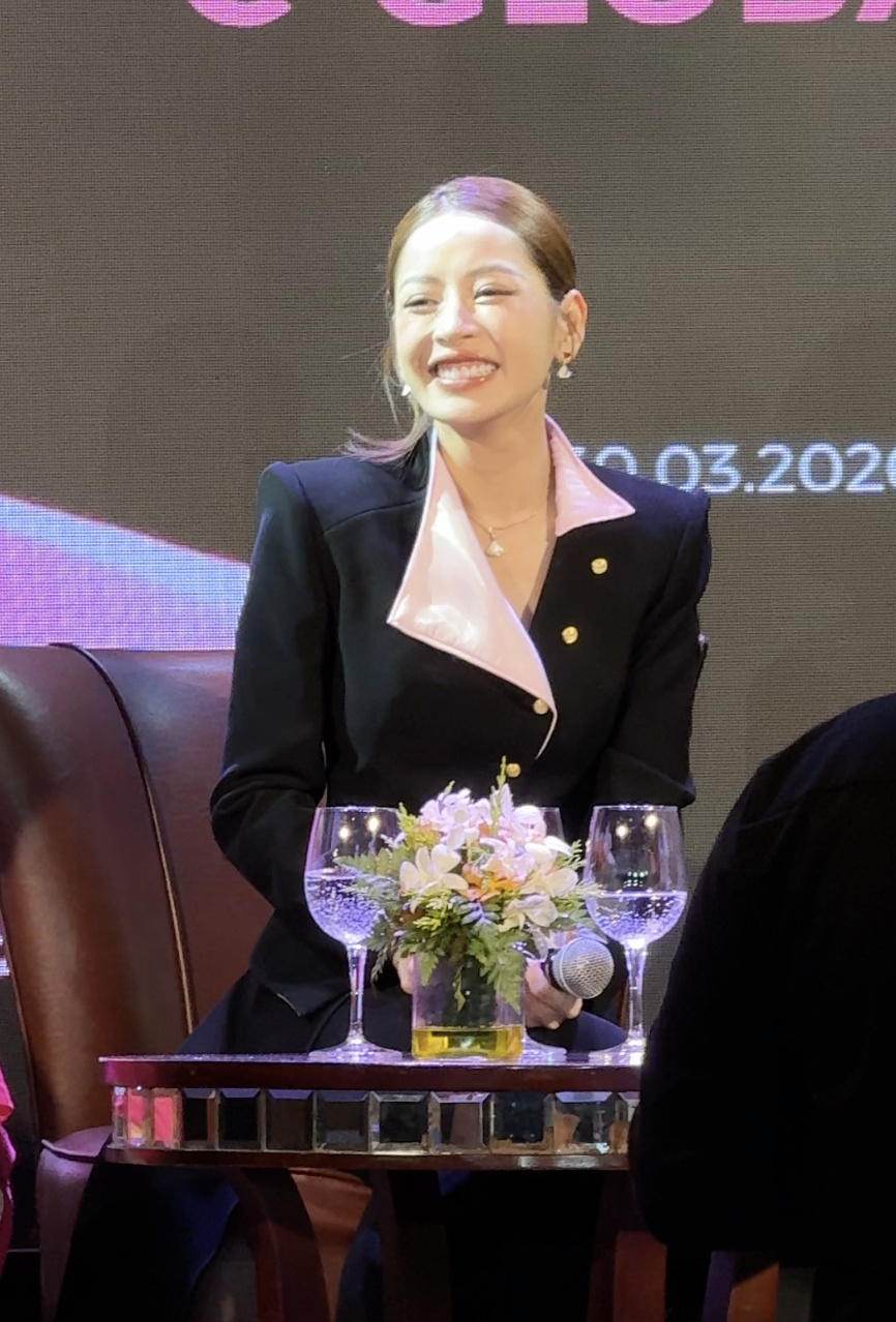 Chi Pu tại buổi họp báo vào chiều 30/3