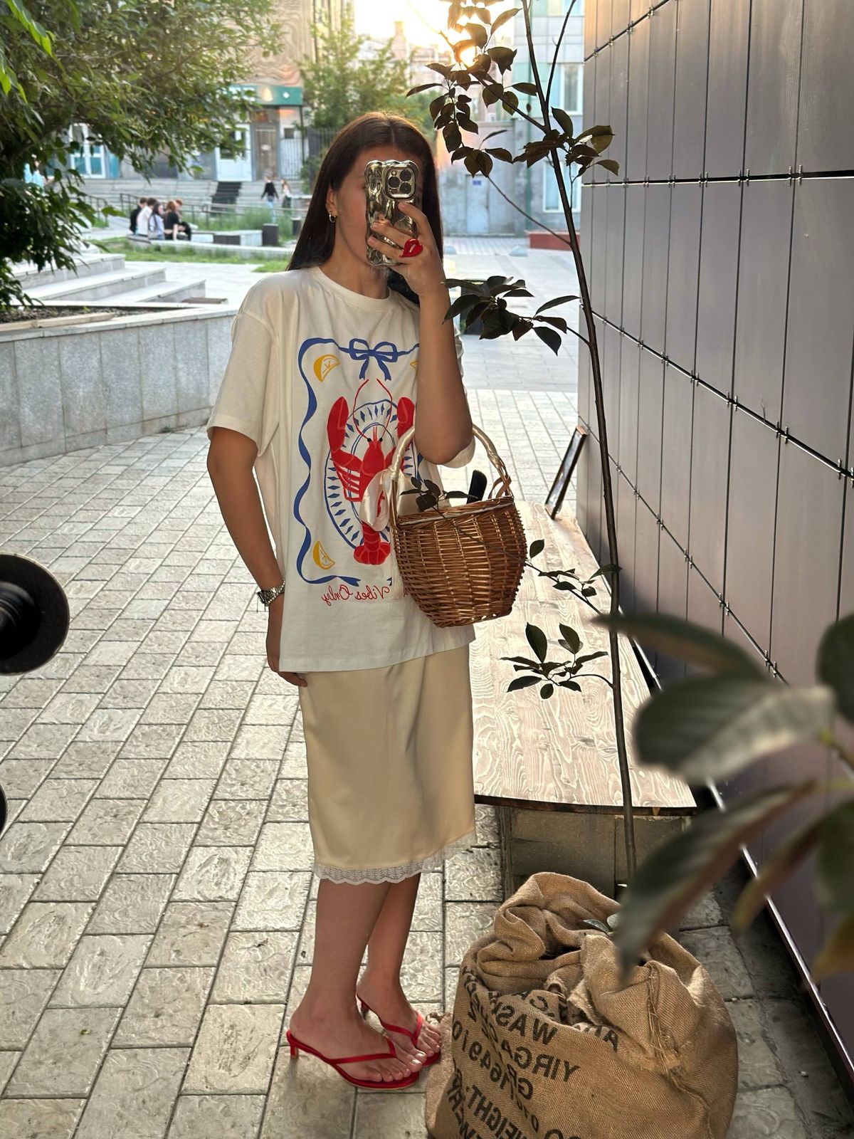 4 mẫu giày dép đáng sắm nhất mùa hè 2026, phối với quần jeans hay chân váy đều xứng đôi 