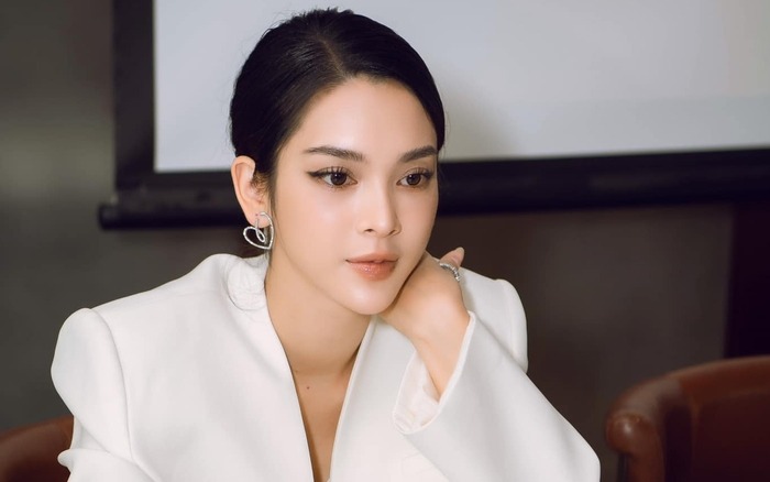 Quỳnh Lương từng kết hôn khi mới 18 tuổi, áp lực khi làm mẹ quá sớm. Ảnh: FBNV