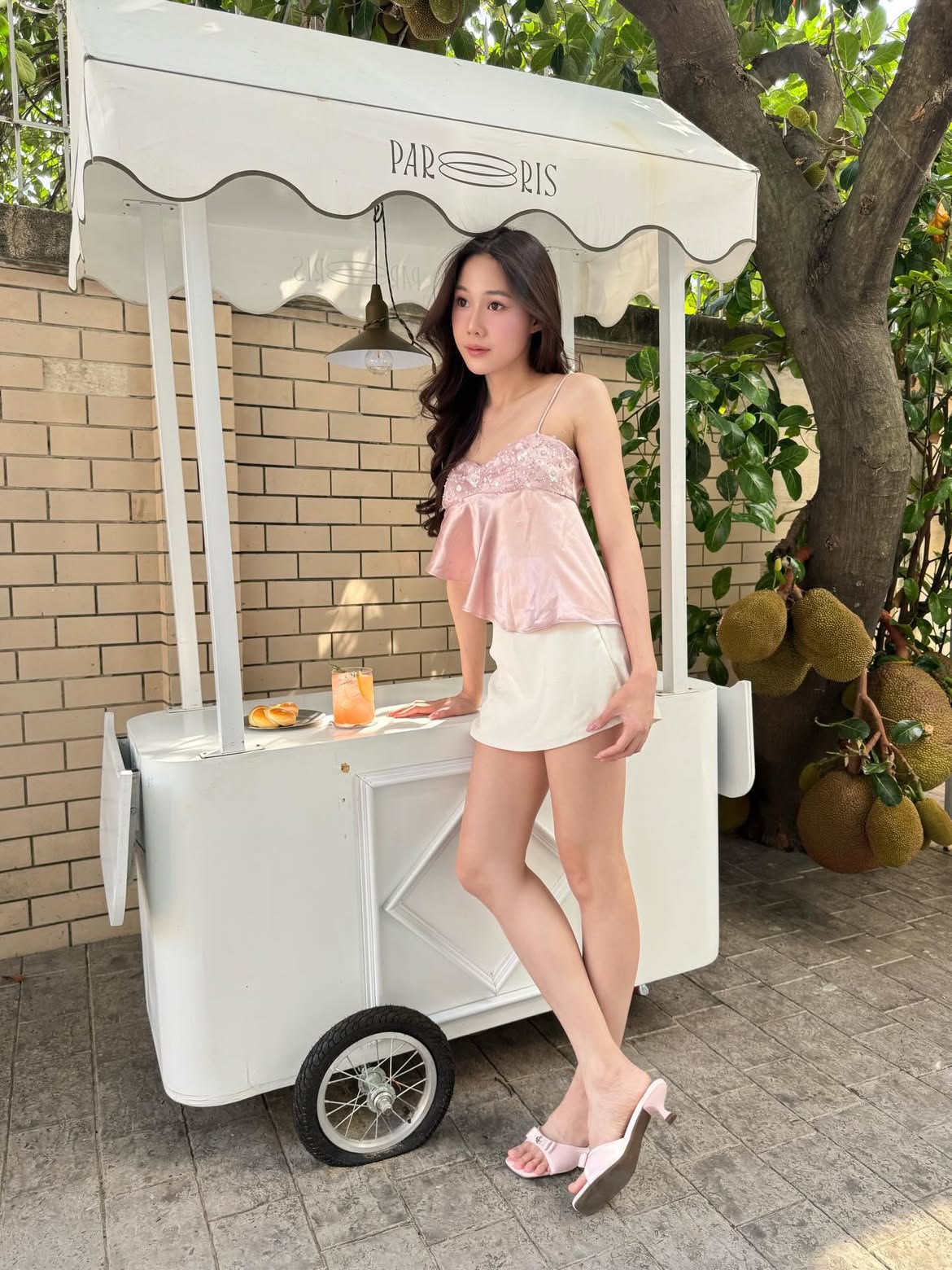 4 mẫu giày dép đáng sắm nhất mùa hè 2026, phối với quần jeans hay chân váy đều xứng đôi 