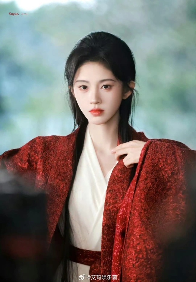 Mỹ nhân đóng 1 phim nhận cát-xê 62 tỷ: Chỉ cao 1m45 vẫn đắt show khủng khiếp, tất cả là nhờ nhan sắc yêu nghiệt