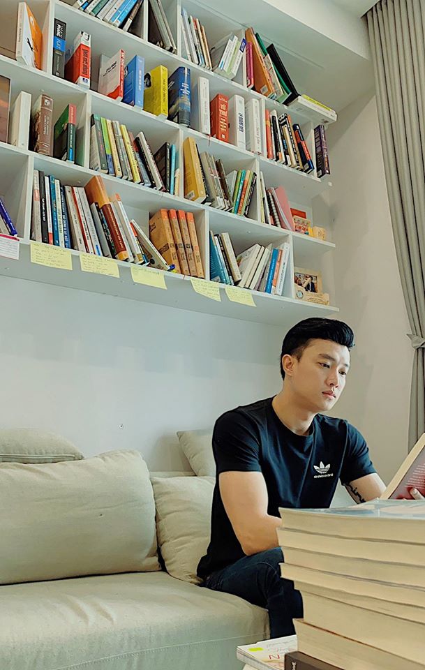 Trai nghèo miền Tây nay là ngôi sao showbiz: Sở hữu biệt thự 40 tỷ xa hoa, còn tậu cả cơ ngơi 25 tỷ tặng bố mẹ