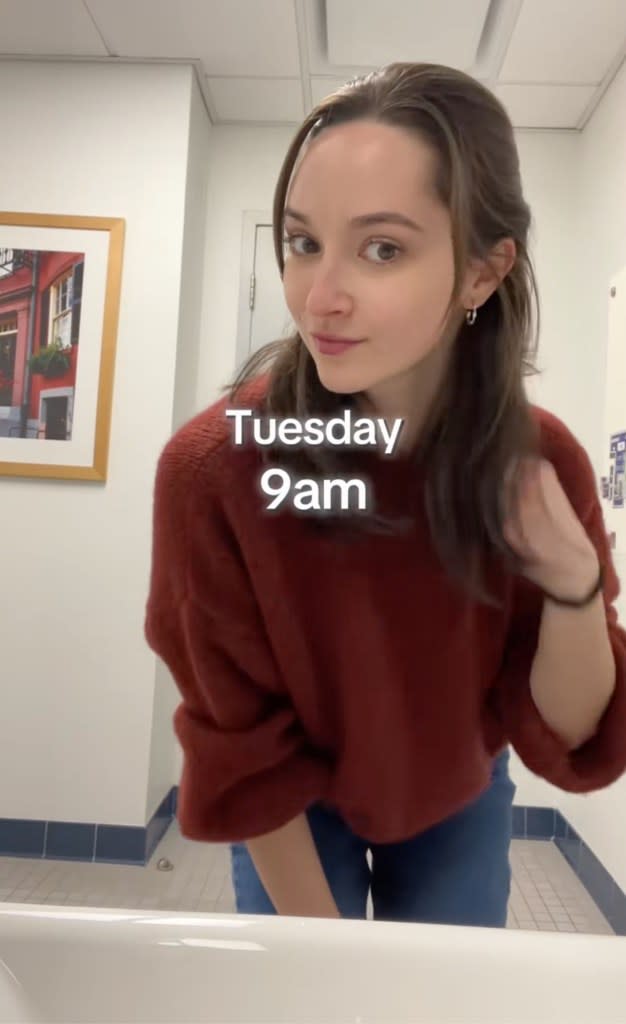 Sáng đi làm còn xinh xắn, trưa soi gương thấy xuống sắc: 