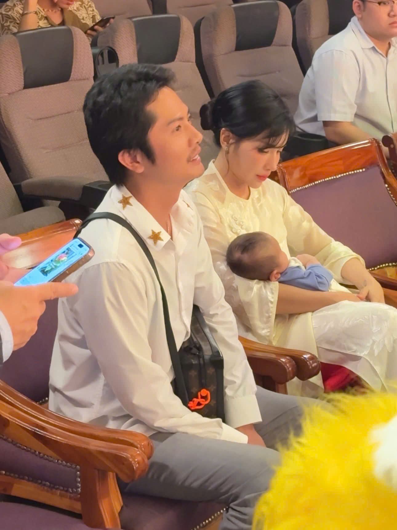 Khả Như từng vướng tin sinh con đầu lòng tuy nhiên, nữ diễn viên nhanh chóng phủ nhận thông qua video trên trang cá nhân. Ảnh: Tổng hợp