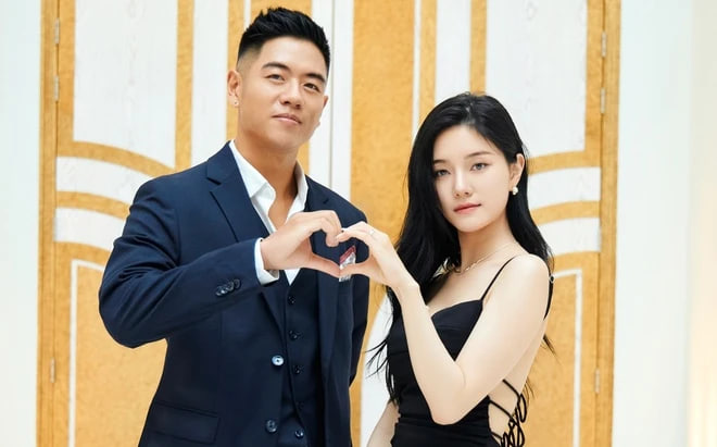 Câu chuyện tình cảm của Rayeon trong chương trình thu hút được sự quan tâm của đông đảo khán giả (Ảnh: Đảo Thiên Đường)