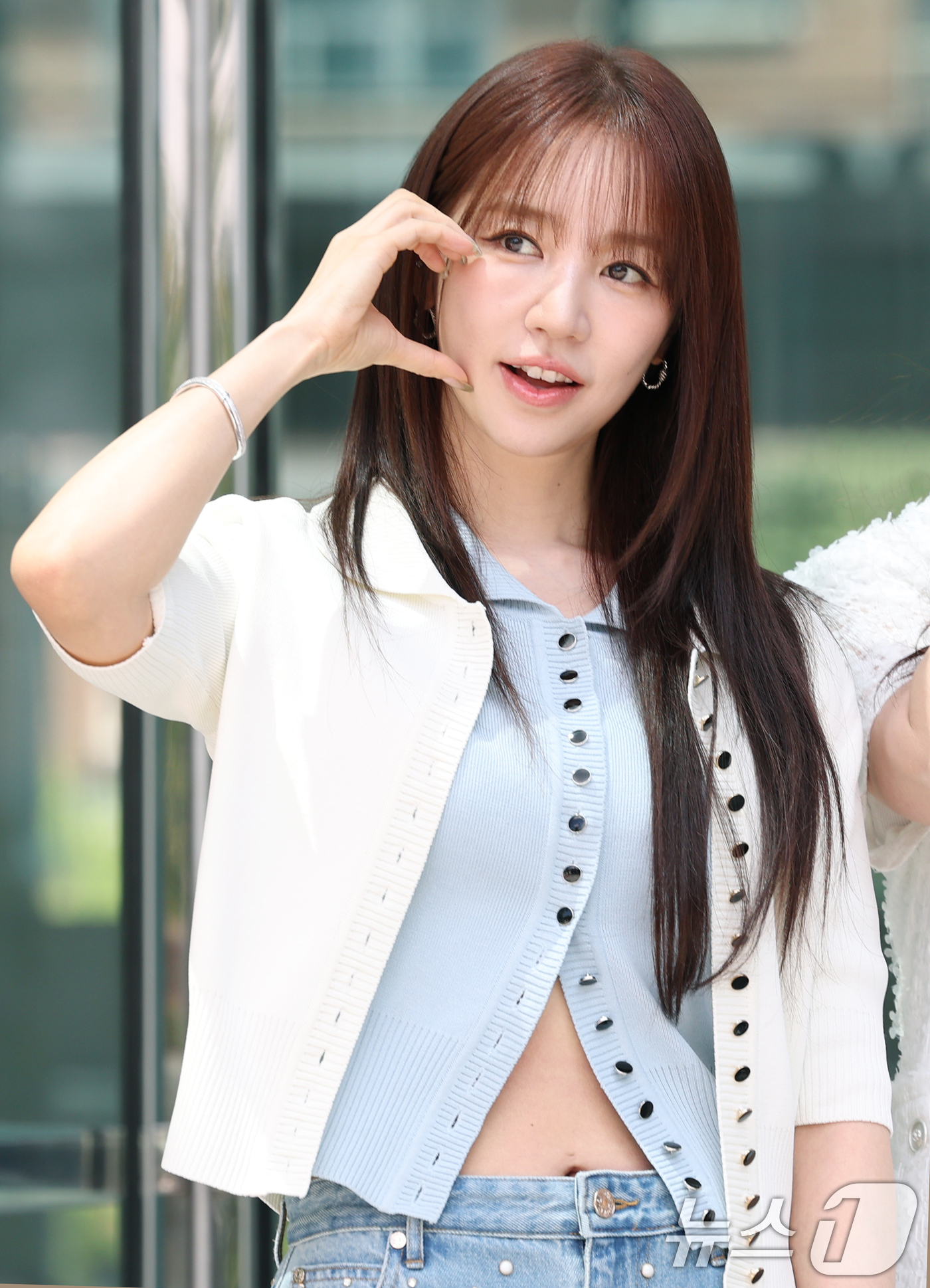 Yoon Eun Hye cũng đã vượt qua được giai đoạn trầm cảm. Ảnh: Nate