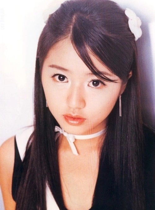 Yoon Eun Hye xinh xắn, đáng yêu khi còn hoạt động với Baby V.O.X (Ảnh: Kpop Wiki)