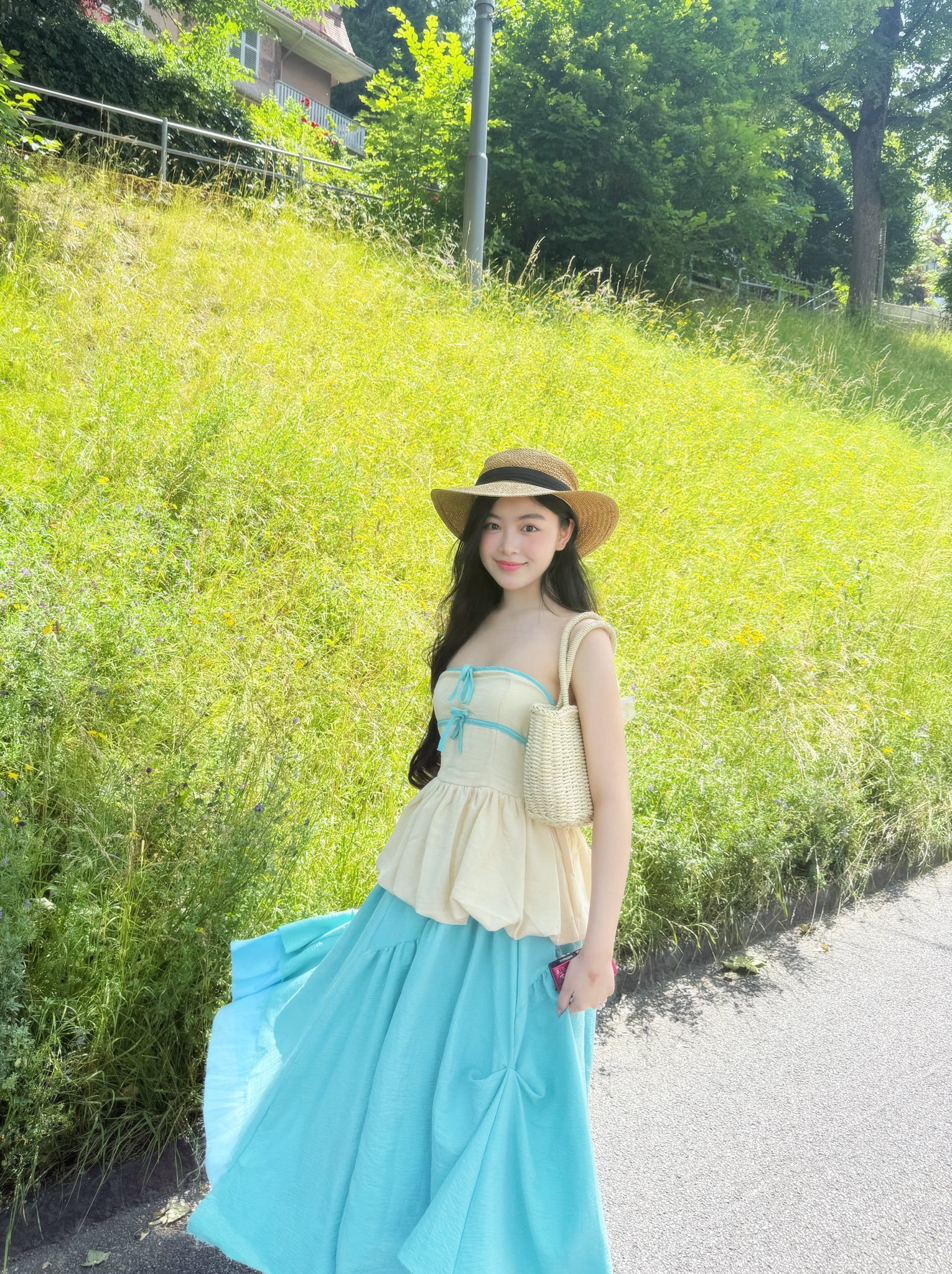 Lọ Lem là mỹ nhân tài sắc vẹn toàn, được lòng công chúng