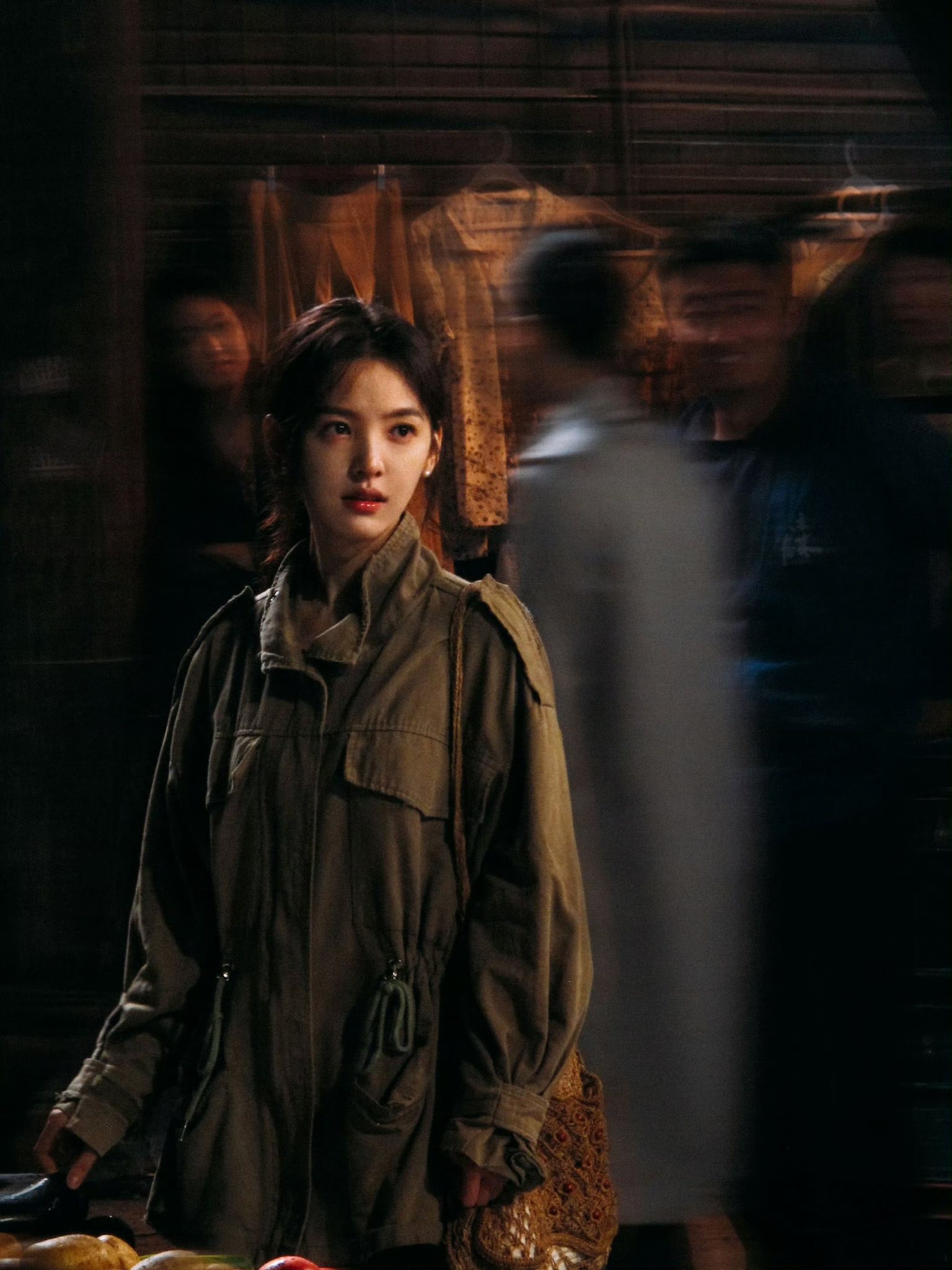 Chương Nhược Nam xinh như nữ thần trong phim mới, style thập niên 90 chỉ đẹp chứ không sến