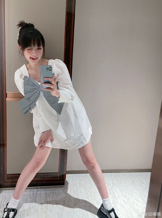 Showbiz có mỹ nhân “mặt học sinh body phụ huynh”: Mặc đẹp không trượt lần nào, xuất hiện ở đâu thì nơi đó như Milano