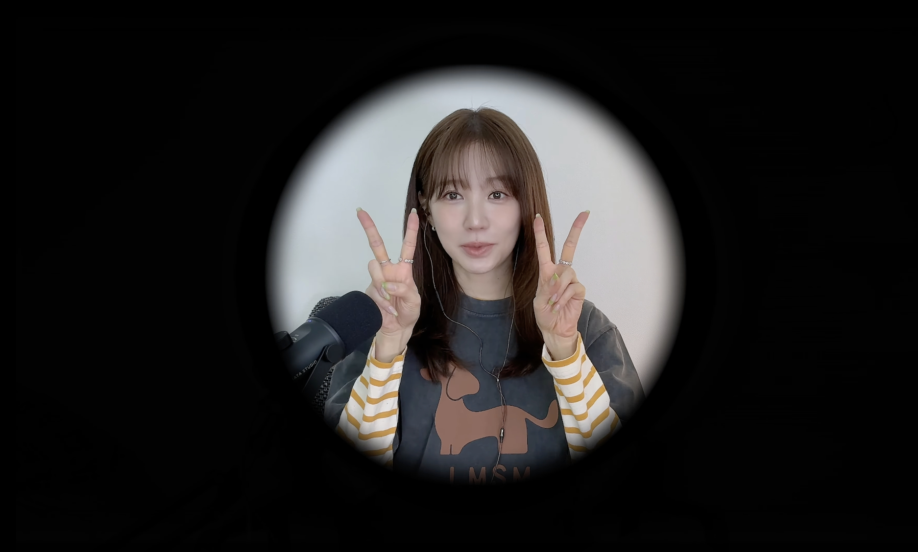 Giờ đây, cô đã học cách buông bỏ quá khứ và chấp nhận cuộc sống hiện tại 