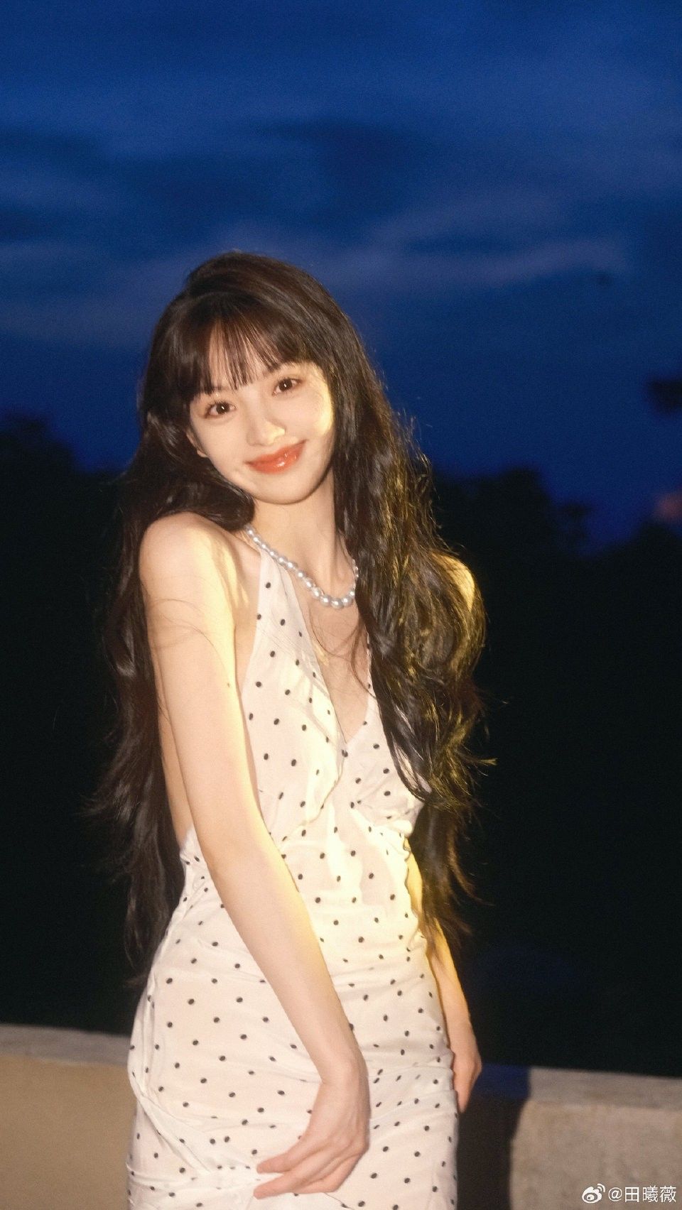 Showbiz có mỹ nhân “mặt học sinh body phụ huynh”: Mặc đẹp không trượt lần nào, xuất hiện ở đâu thì nơi đó như Milano