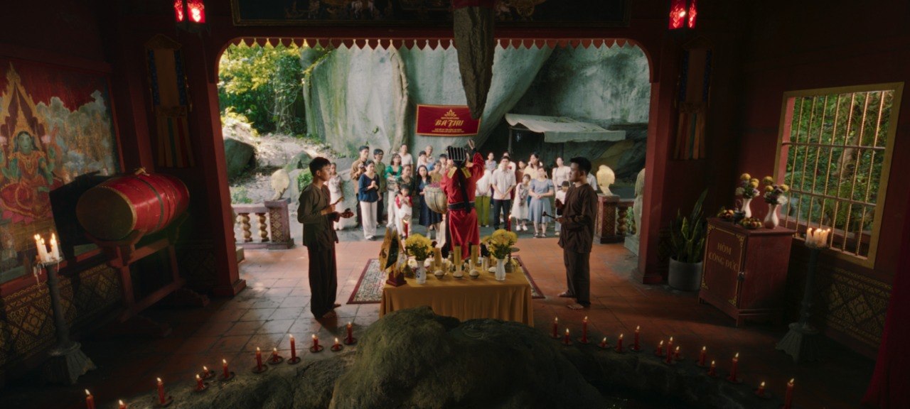 30/4 có 1 phim Việt chưa xem đã thấy cuốn: Nam chính khoe thân cực bạo, cả đời chưa từng cháy đến thế