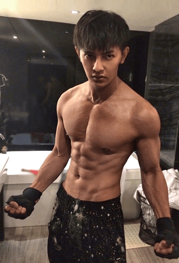 Uông Đông Thành được xem là 1 trong những nam thần thanh xuân đình đám ở showbiz Trung Quốc. Ảnh: Sina.