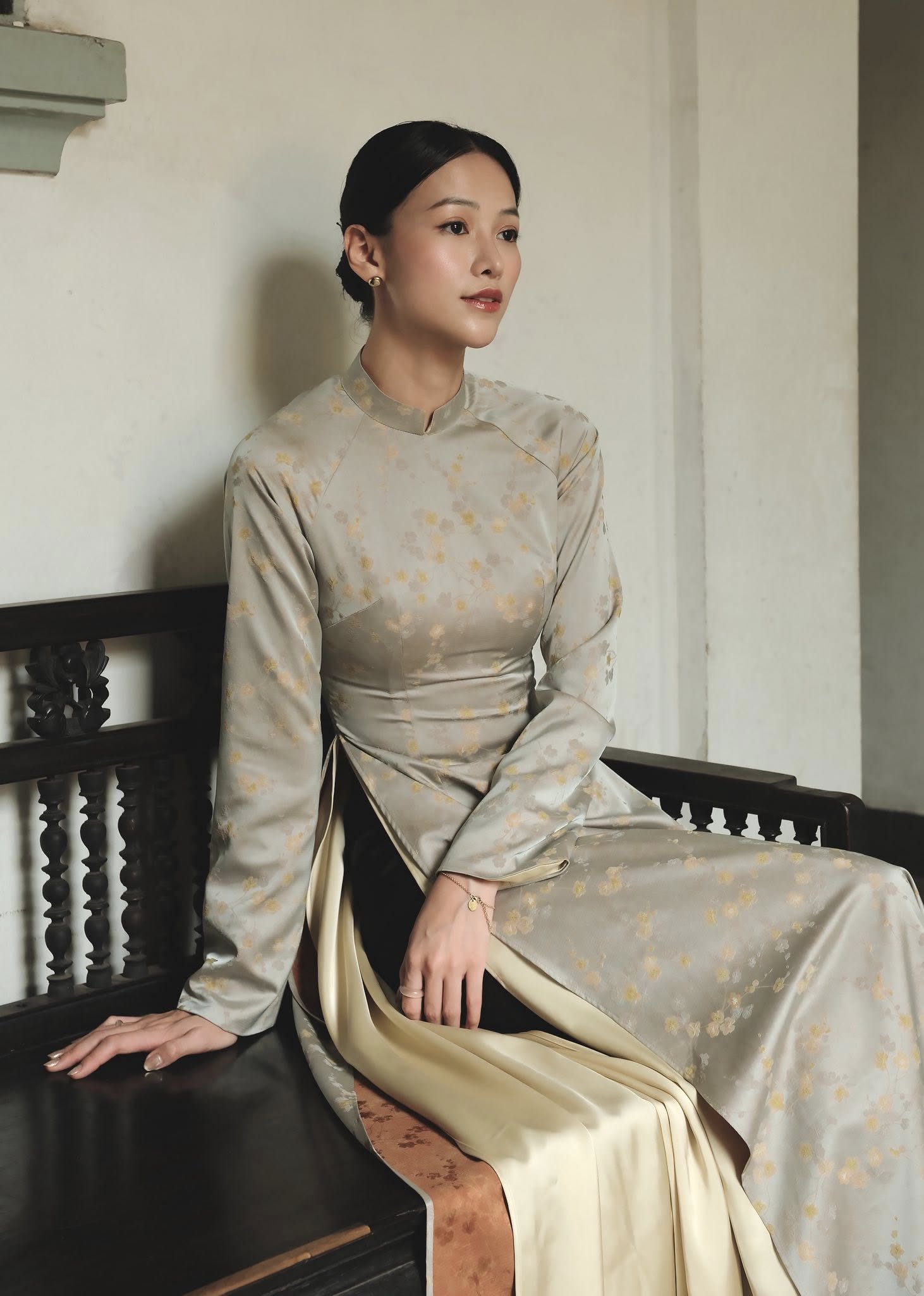 Phương Khánh có sở thích diện áo dài, theo đuổi hình ảnh nhẹ nhàng, thanh lịch 