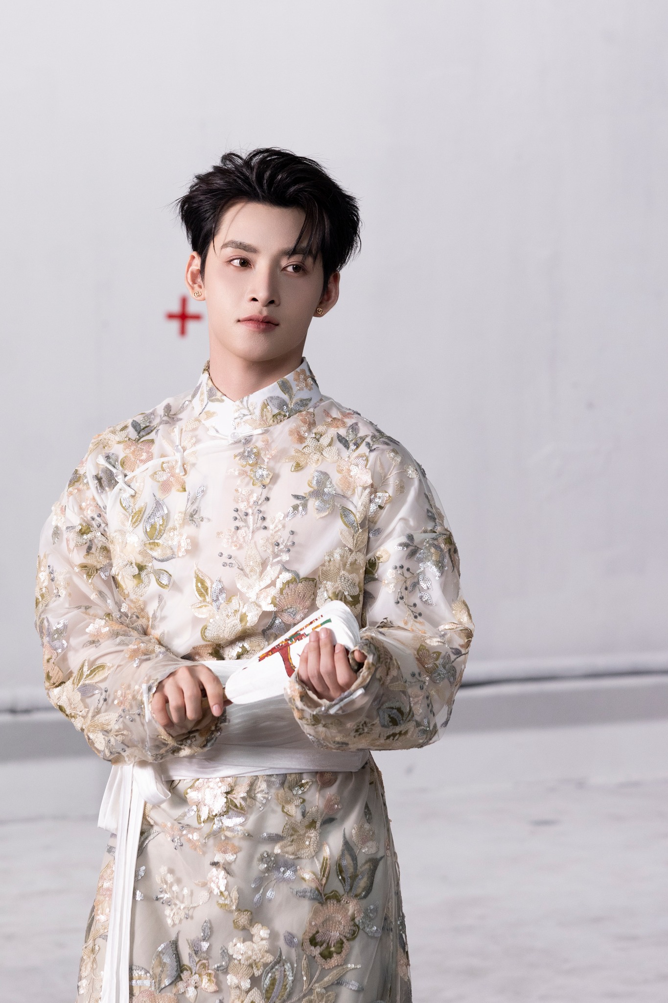 Vòng lặp tranh cãi vô tình biến ca khúc Đẹp Mã của Gemini Hùng Huỳnh trở thành một chủ đề nóng không có dấu hiệu hạ nhiệt để tìm ra người hát ca khúc này hay nhất (Ảnh: FBNV)