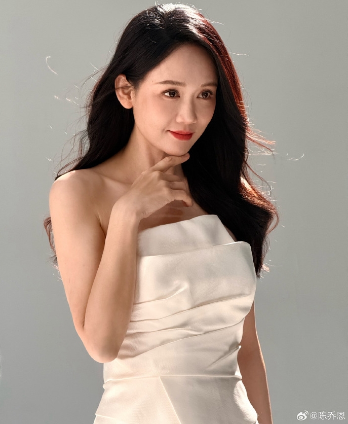 Để giữ được vóc dáng gợi cảm, Trần Kiều Ân tích cực luyện tập và ăn kiêng