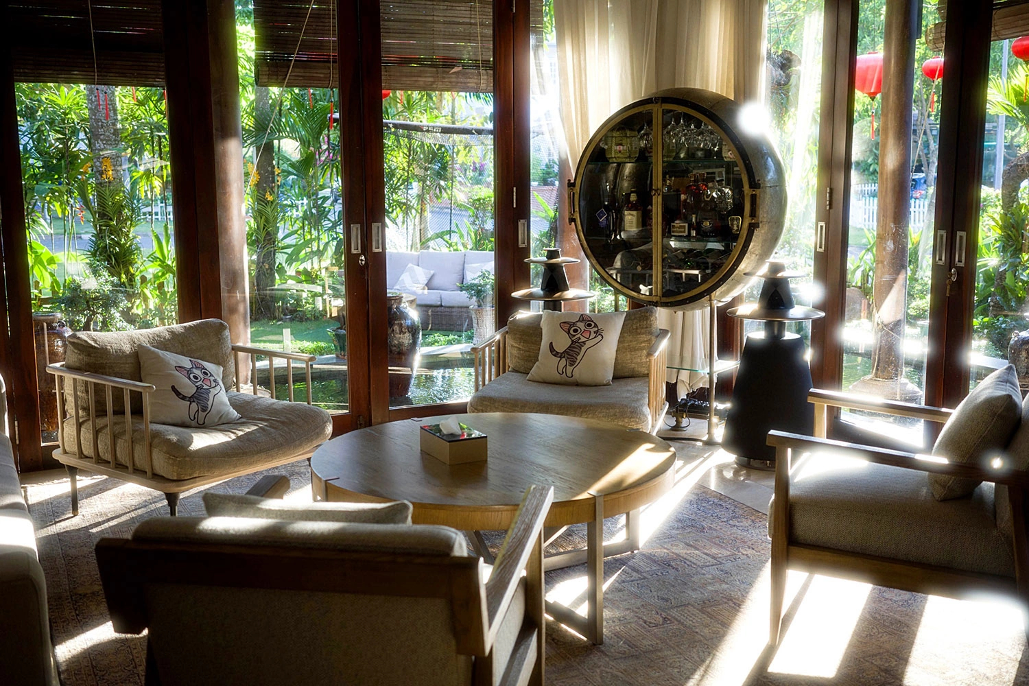 Mỹ nhân Việt 16 tuổi đăng quang hoa hậu, 31 tuổi tái hôn với chồng đại gia: Sống xa hoa trong siêu biệt thự 400 tỷ