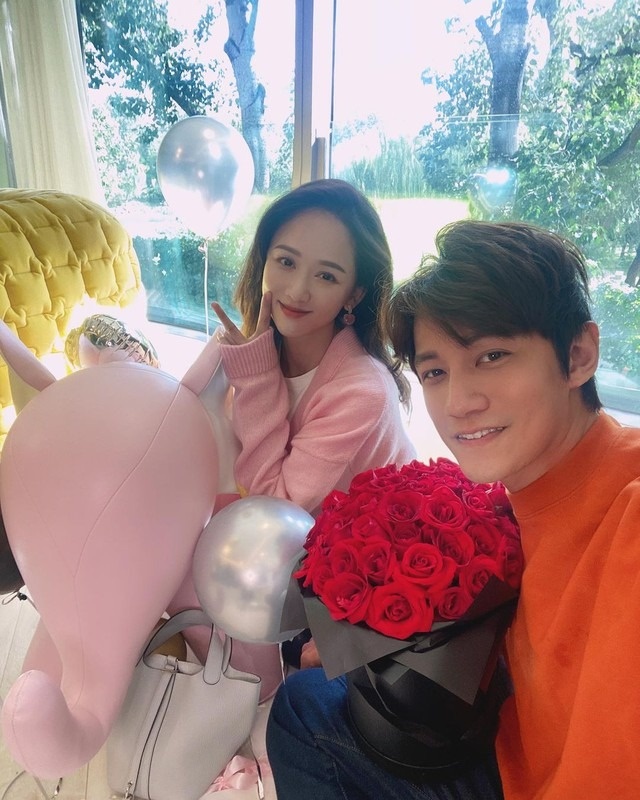 Trần Kiều Ân cho biết cô và chồng trẻ không tránh khỏi mâu thuẫn, cãi vã kịch liệt sau khi cưới. Có lần nữ diễn viên còn đòi ly hôn khiến ông xã thiếu gia khóc nghẹn. Ảnh: Sina.