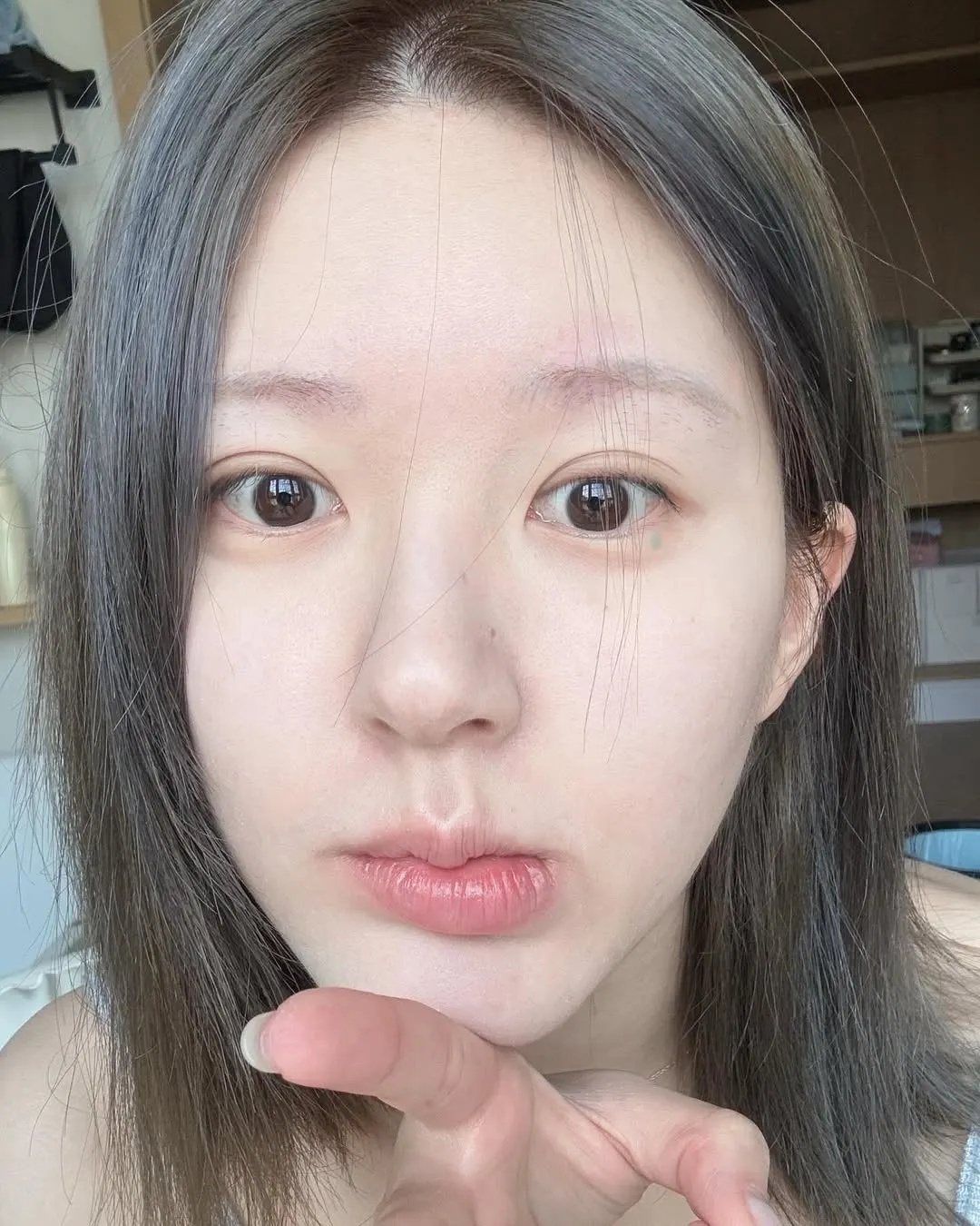 Triệu Lộ Tư giữ da căng mướt nhờ 4 thói quen đơn giản: Không cao siêu thần thánh, ai cũng có thể học theo