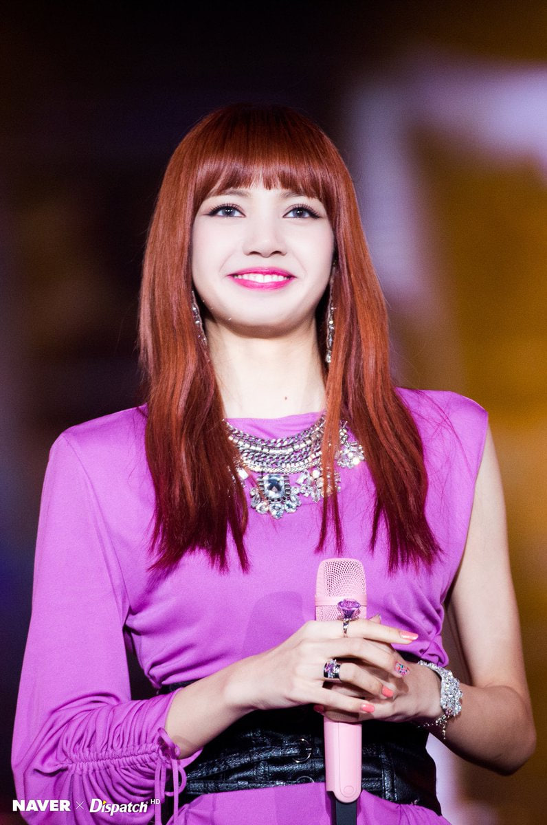 LISA ra mắt với vai trò main dancer và lead rapper của BLACKPINK vào năm 2016 (Ảnh:Dispatch)