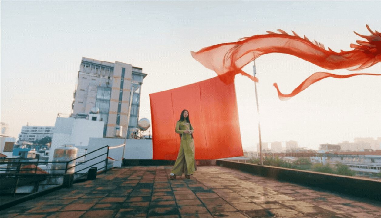 Cả cõi mạng bùng nổ với màn debut của Quỳnh Anh Shyn: MV dừng đâu cũng thành bìa tạp chí, nhạc cuốn xứng đáng lên sàn runway!