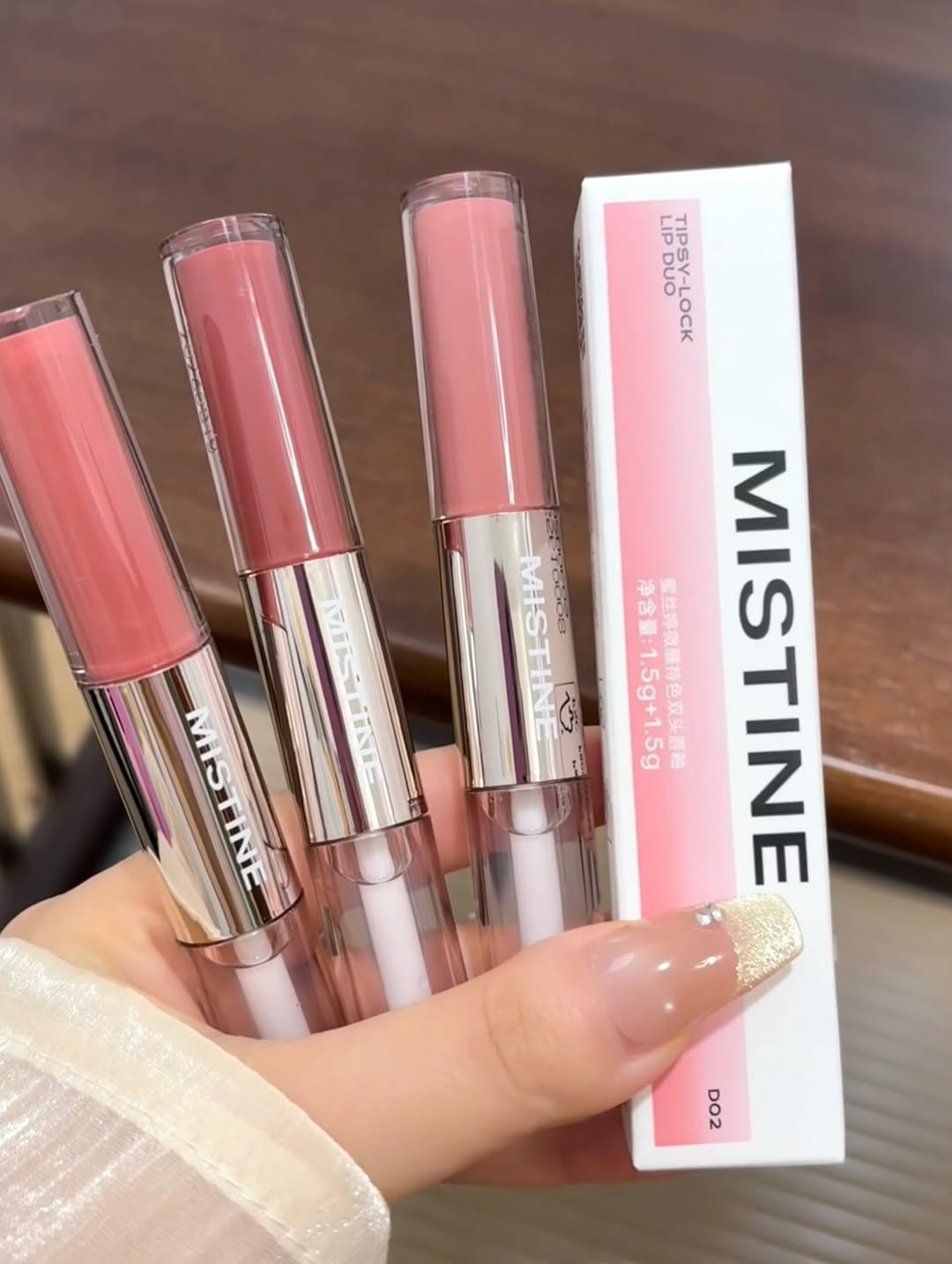 Thỏi son 300 nghìn giúp Tóc Tiên bùng nổ visual, đẹp đến mức tim lỡ 1 nhịp 