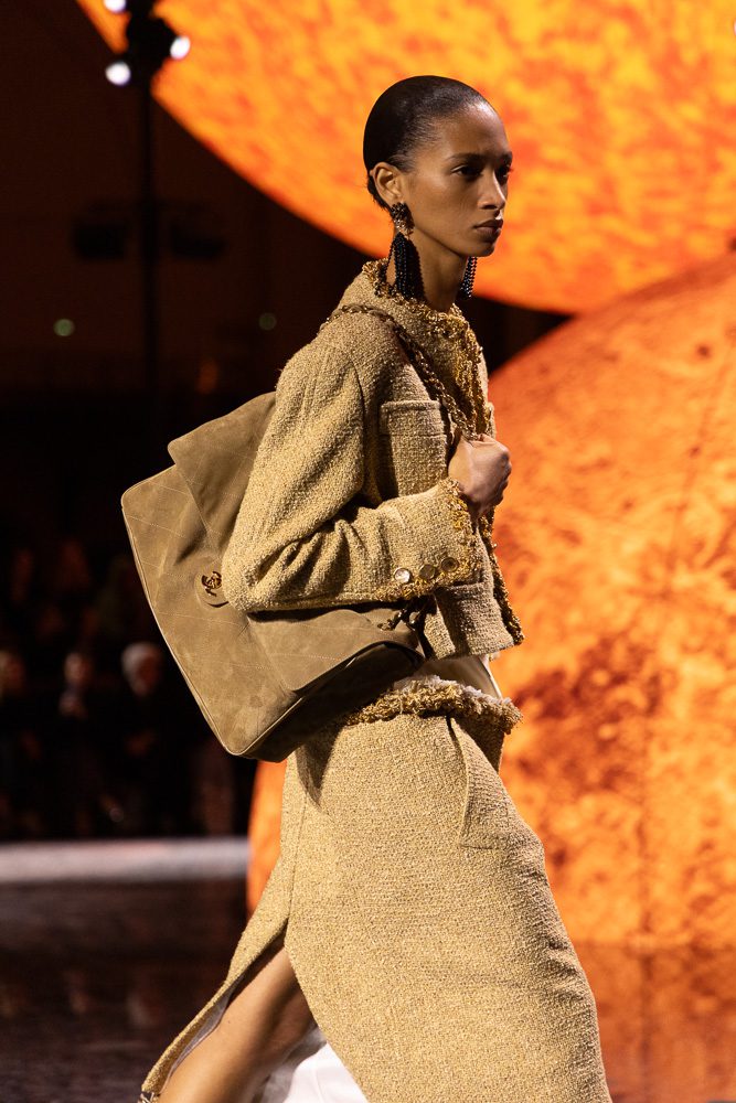 Chanel tiếp tục tăng giá