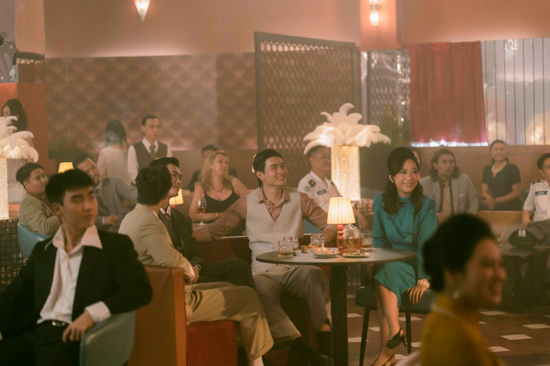 Gương mặt biến dạng của Thanh Hằng