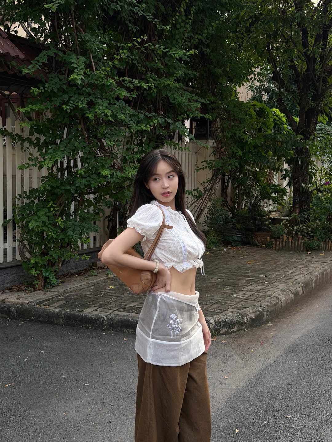 Showbiz có cả nghìn cô dâu nhưng đây là người đẹp nhất: Visual khiến tim lỡ 1 nhịp, style cũng 0 điểm nào chê 