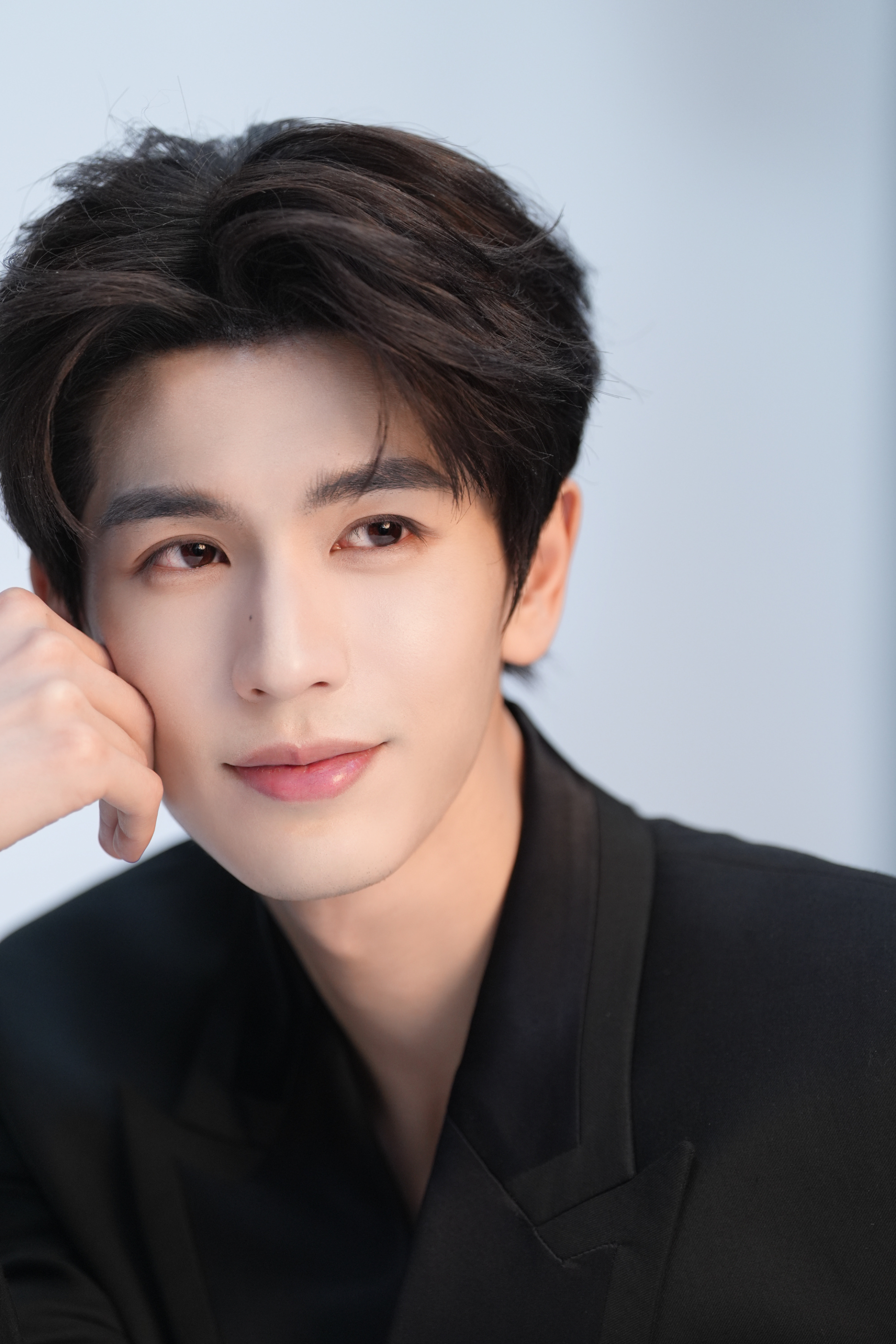 Khả năng nhận phim mới trong tương lai của nam diễn viên gen Z sẽ bị ảnh hưởng lớn sau khi anh lọt vào diện bị cơ quan quản lý văn hóa 