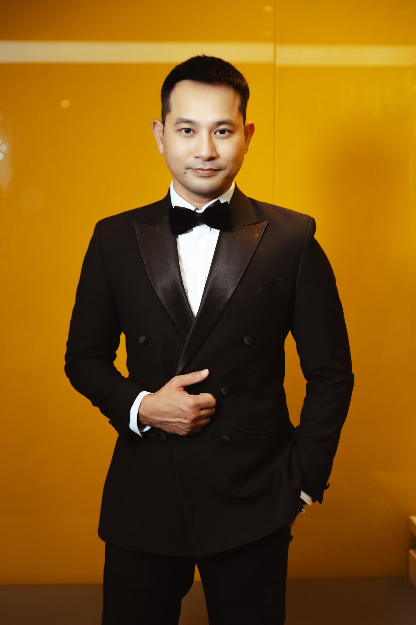 Huỳnh Đông nay đã 43 tuổi nhưng vẫn rất phong độ 