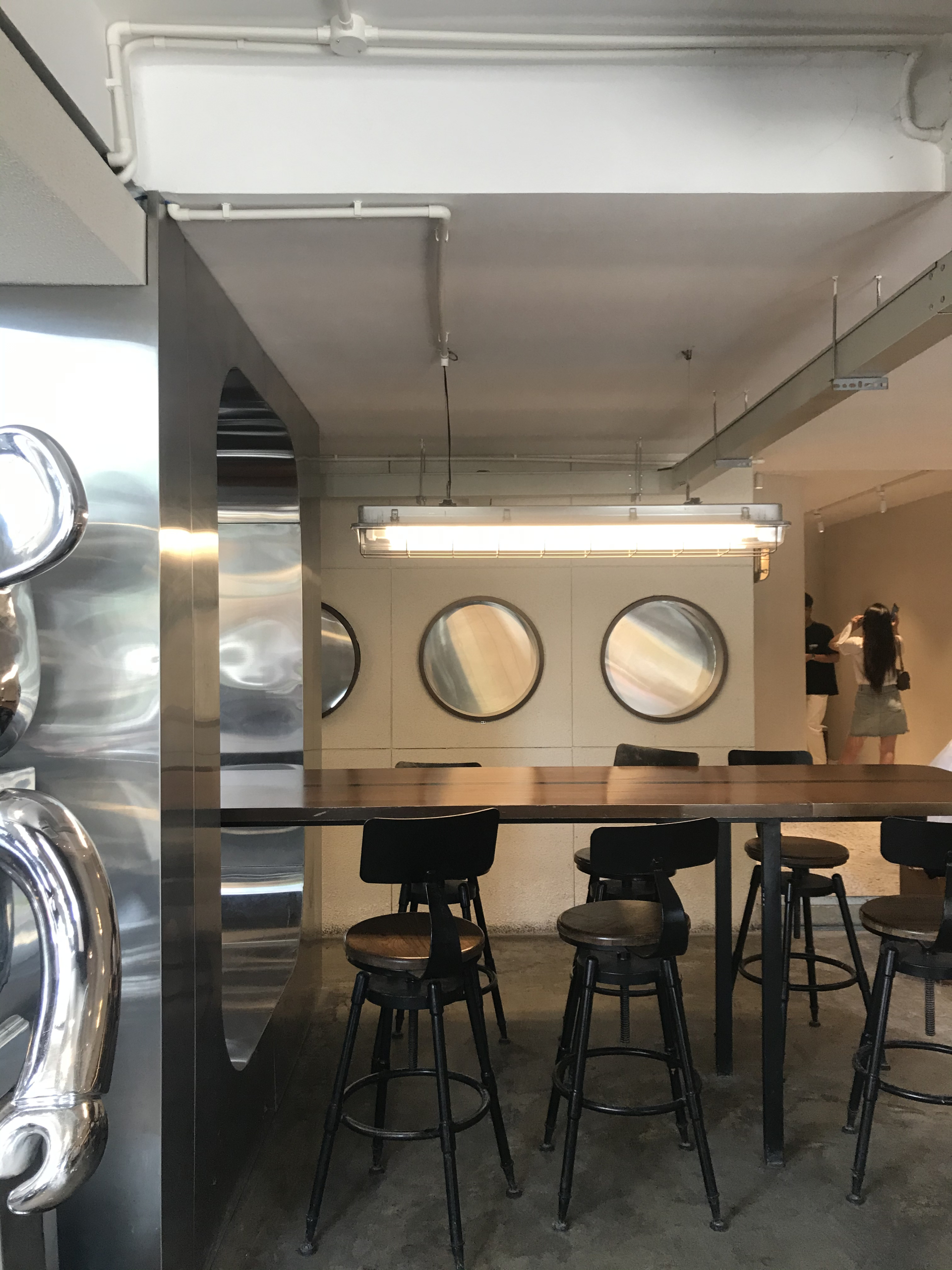 P Coffee bị réo tên khắp nơi, chủ có động thái gì sau clip đối chất?