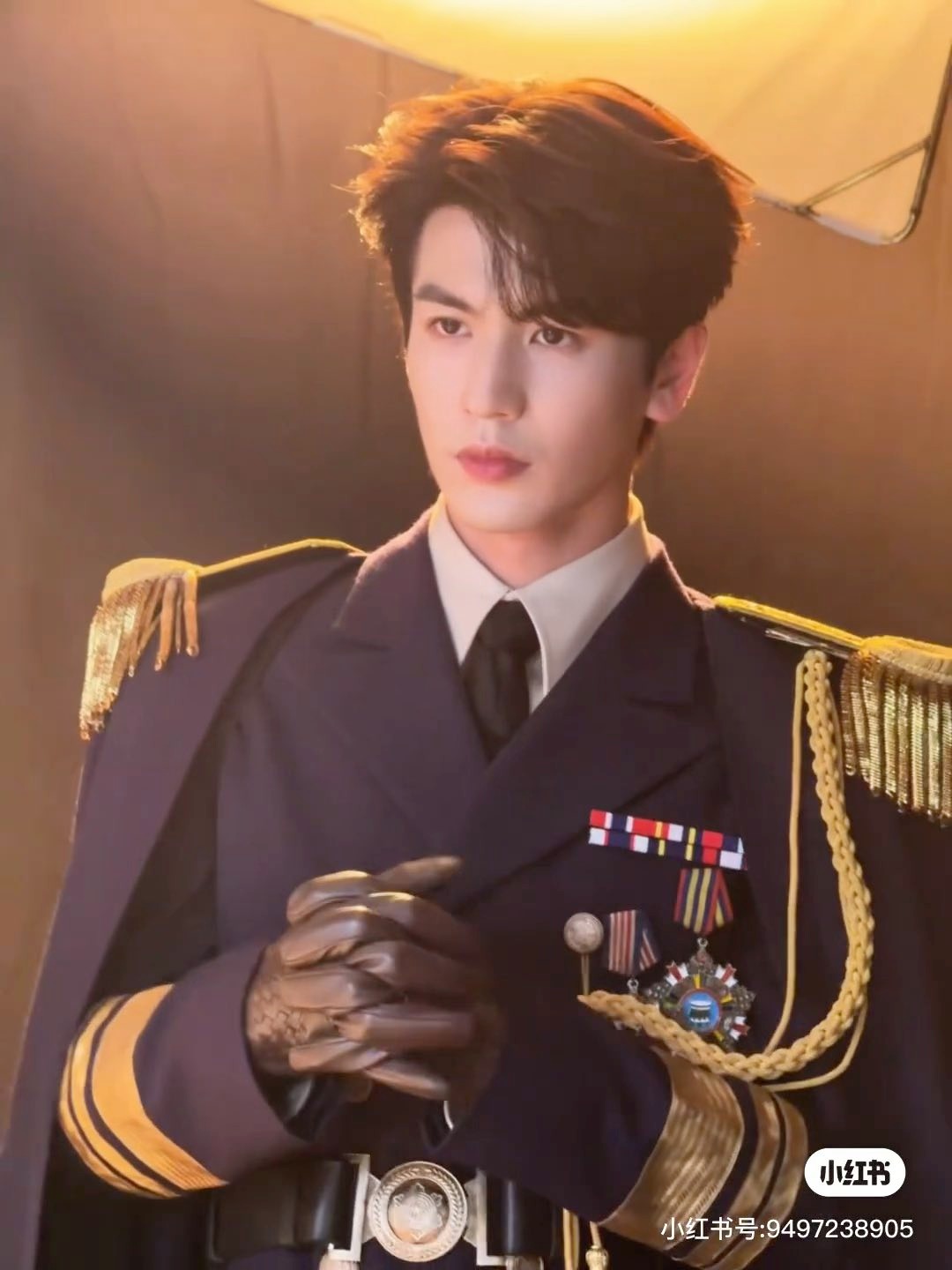 Trương Lăng Hách đang bị chỉ trích vì thể hiện sai bối cảnh nhân vật