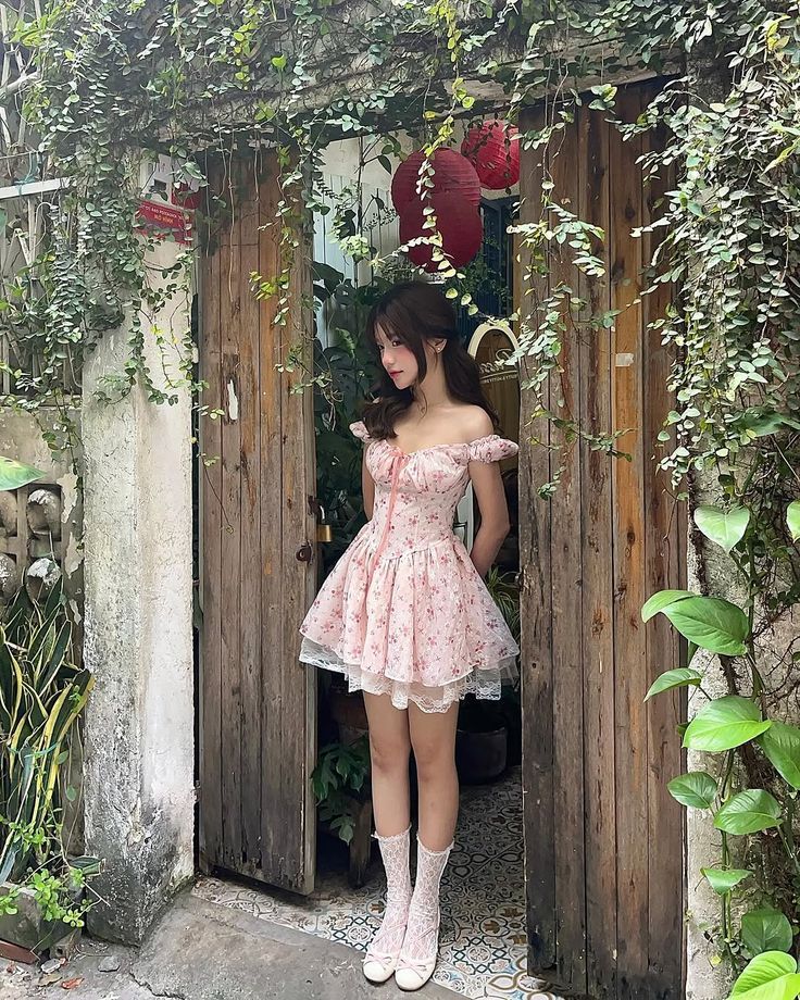 4 kiểu váy hè đang phủ sóng Instagram: Diện lên auto có ảnh xinh, nàng nào cũng mê mẩn