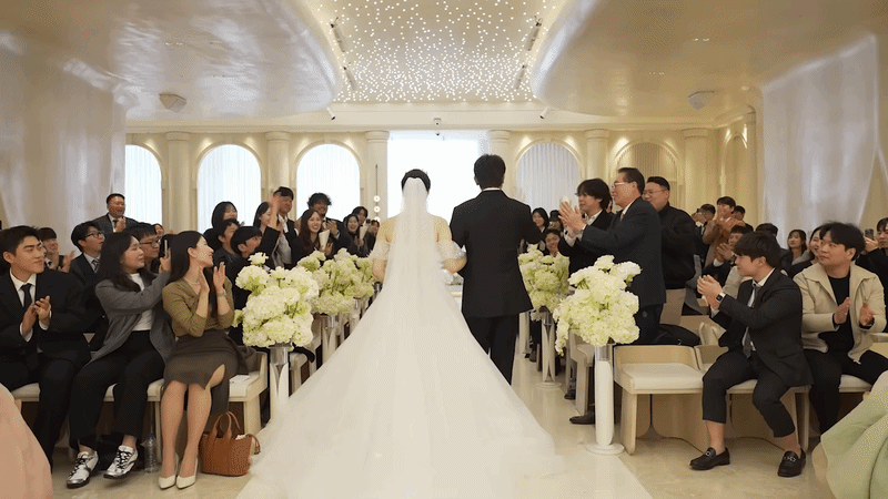 2 diễn viên ly hôn sau đúng 1 ngày tổ chức đám cưới rình rang