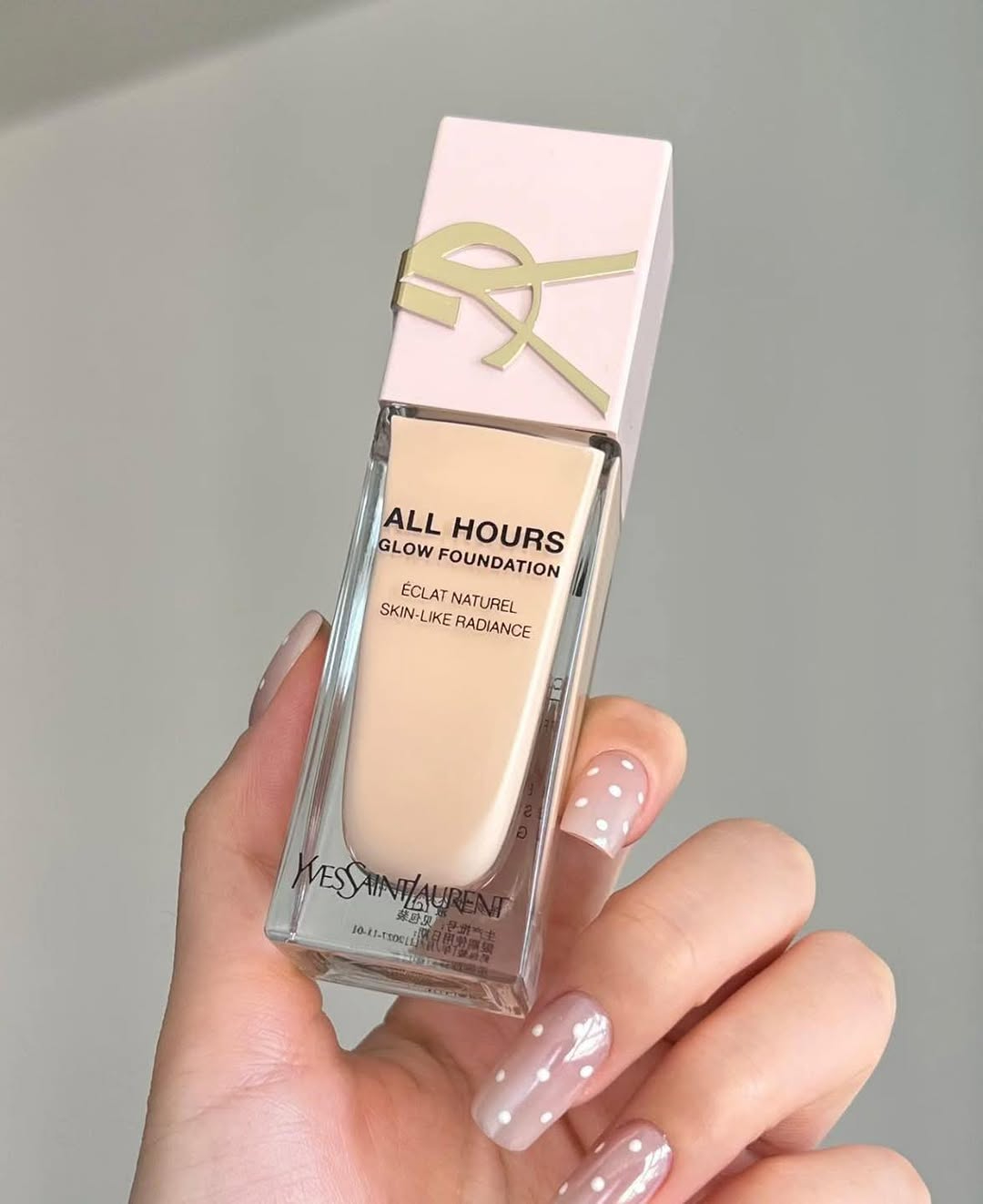 Nhờ 4 lọ kem nền này: Rosé, Suzy, Jennie... và loạt sao Hàn có làn da mướt mát, đẹp đến mức filter mất việc