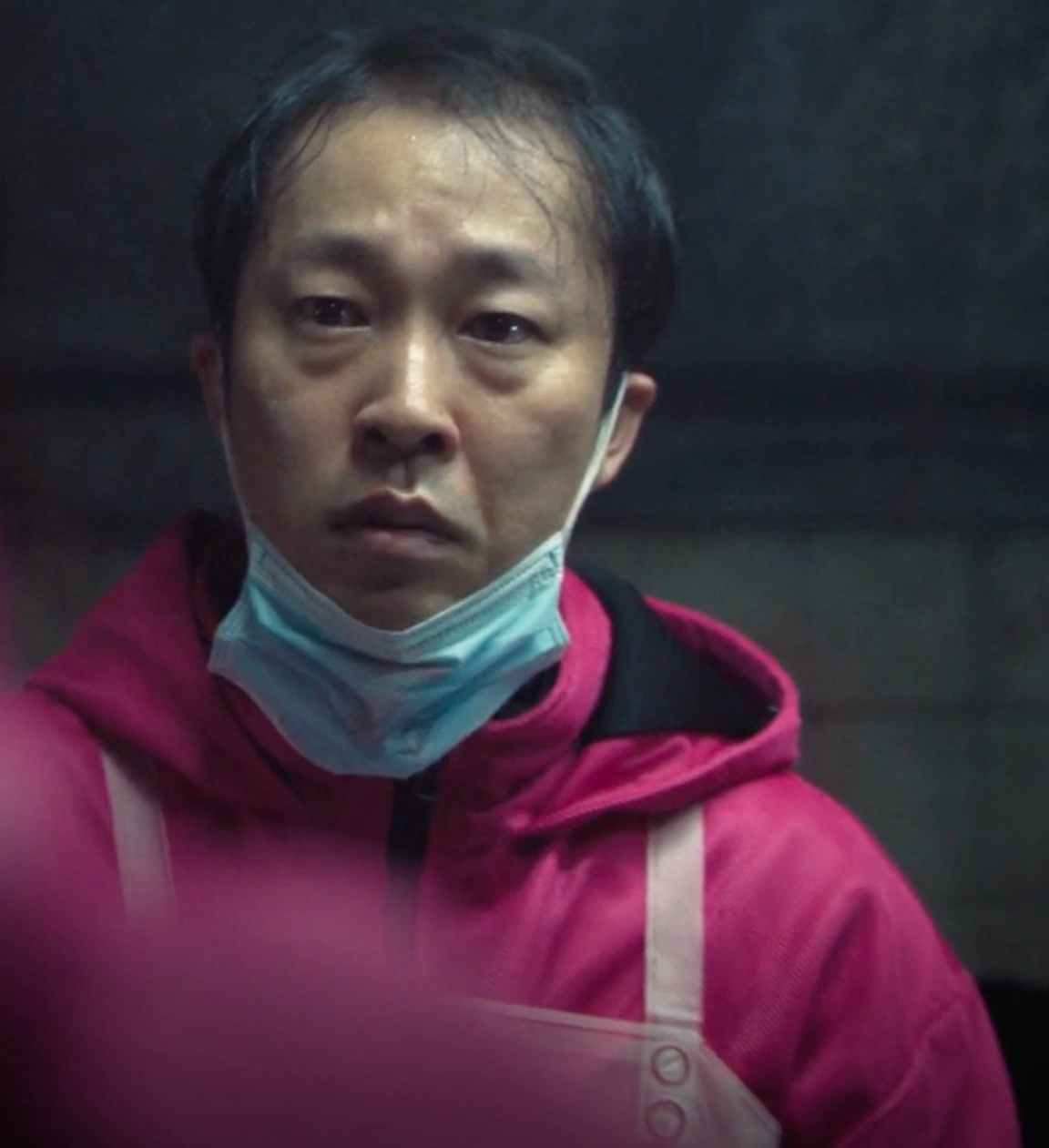 Chẳng ai ngờ nam diễn viên xấu nhất Squid Game ngoài đời lại đẹp thế này: Đổi mỗi kiểu tóc mà như thay đầu